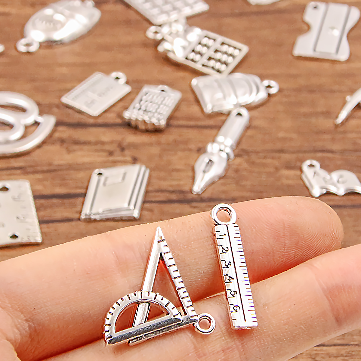 20PCS 17Styles Mixed Alloy Boo - Jewelry Making Books recension och pris